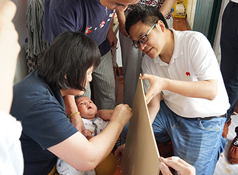 为了孩子的健康她们选择了四国化成硅藻泥